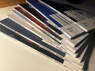 8 revistas mid journey ai