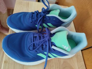 Deportivas Adidas Azul y Verde Nuevas