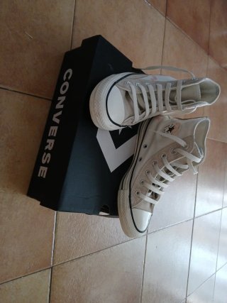 Converse Beige/Blanco. Tela y piel.