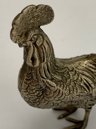 Gallo decorativo in metallo argentato
