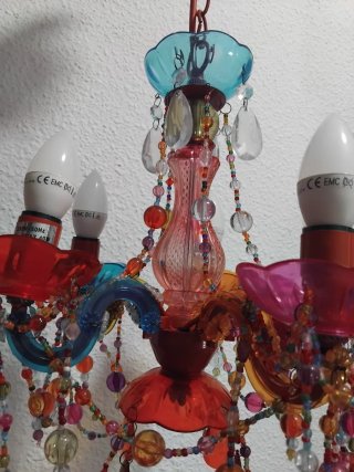 Lámpara colgante de cristal y plástico