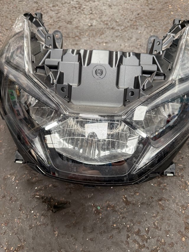 Faro Delantero Honda PCX 125 2021
