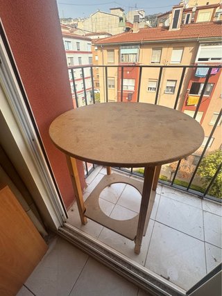 2 Mesas de madera redondas