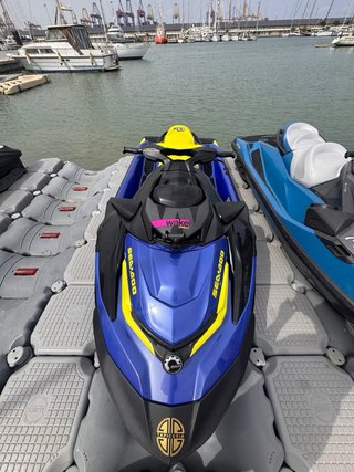 Moto Acuática Sea-Doo Wake Pro 230 150 horas