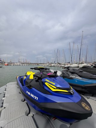 Moto Acuática Sea-Doo Wake Pro 230 150 horas