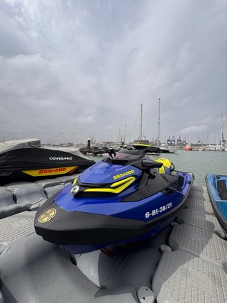Moto Acuática Sea-Doo Wake Pro 230 150 horas