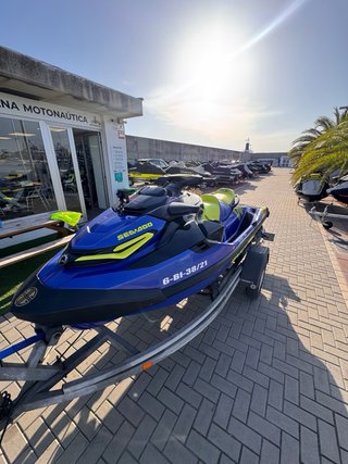 Moto Acuática Sea-Doo Wake Pro 230 150 horas