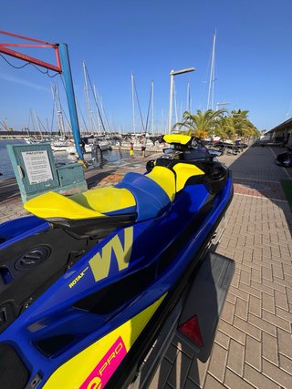Moto Acuática Sea-Doo Wake Pro 230 150 horas