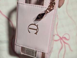 Neceser Charlotte Tilbury Rosa y Beige