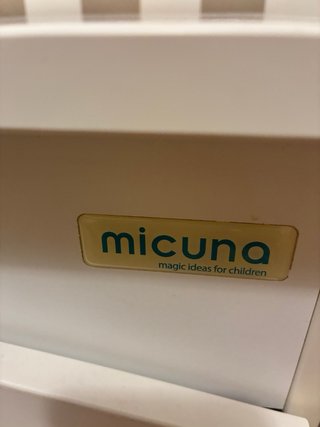 Cunada y Cómoda bebé Micuna con bañera y cambiador