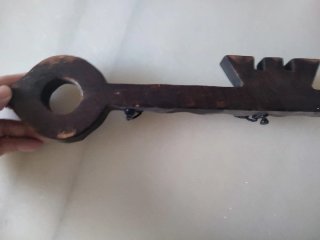 Llavero de madera artesanal