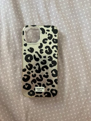 Pack 8 fundas iPhone 13