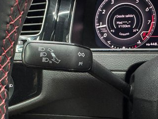 Volkswagen Golf GTI Performance 2.0 TSI BMT