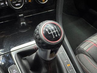 Volkswagen Golf GTI Performance 2.0 TSI BMT