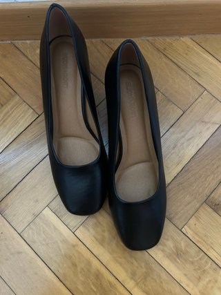 Zapatos de tacón negros