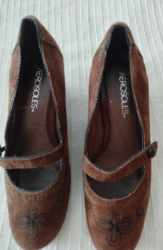Zapatos cuña piel marrón