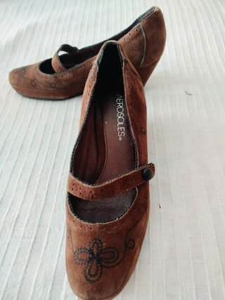Zapatos cuña piel marrón