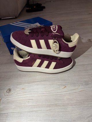 Adidas Campus Morado/Beige con Detalles Brillantes