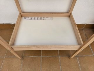 Cambiador IKEA madera y blanco
