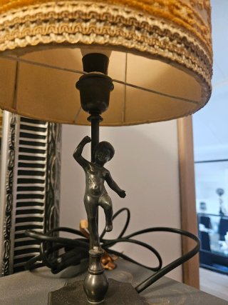 Lampada da tavolo vintage tessuto floreale