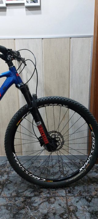 Bicicleta de Montaña BH Azul