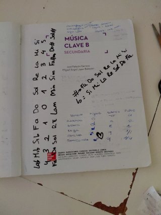 Música clave B, secundaria