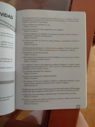 Química. Pruebas de Acceso a la Universidad.