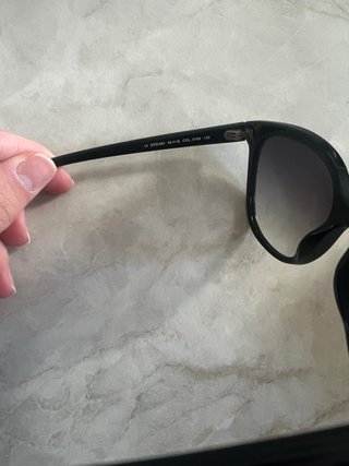 Gafas de sol negras