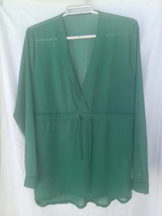 Camisa verde de mujer
