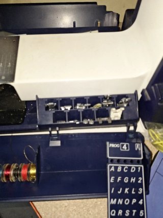 Máquina de coser Husqvarna Prisma 990 S