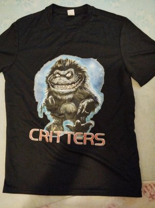 Camiseta Critters Película Negra