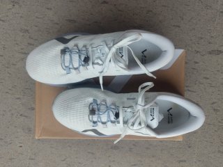 Scarpe da corsa Mount To Coast R1 grigio/bianco