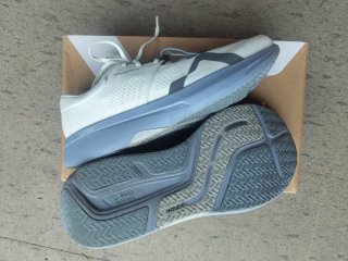 Scarpe da corsa Mount To Coast R1 grigio/bianco