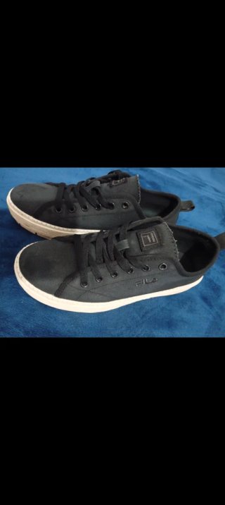 Tenis Tommy Hilfiger Negros y Blancos fila Nike jo