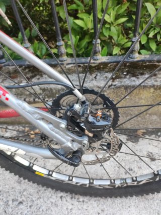 Bicicleta Cube Reaction Ltd