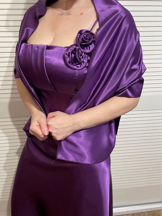 Vestido morado largo evento
