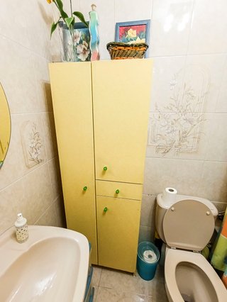 Armario de baño madera amarillo