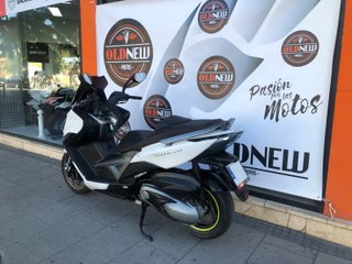 KYMCO X-CITING 400 ABS Maxi Scooter