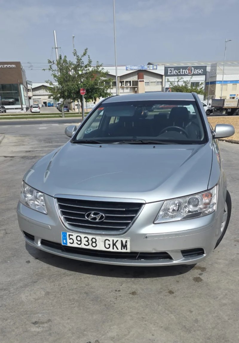 Hyundai Sonata 2009 - foto 1
