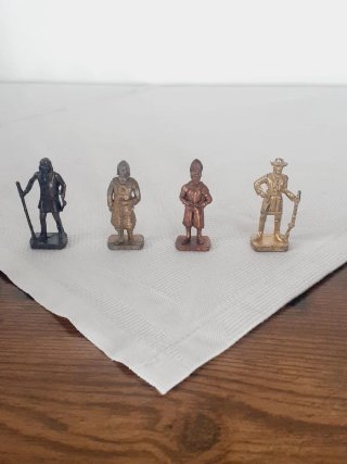Lotto 4 statuette vintage metallo