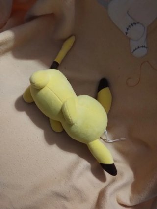 Peluche Pikachu