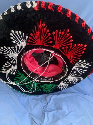 Sombrero Mexicano Negro Bordado
