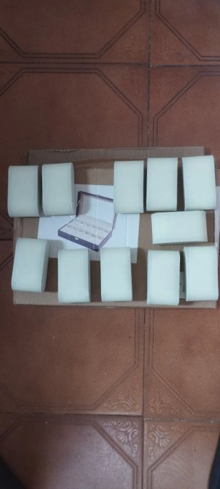 Almohadas para exhibición de relojes