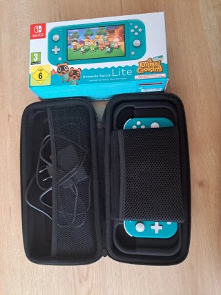 Nintendo Switch Lite + Animal Crossing + Online
