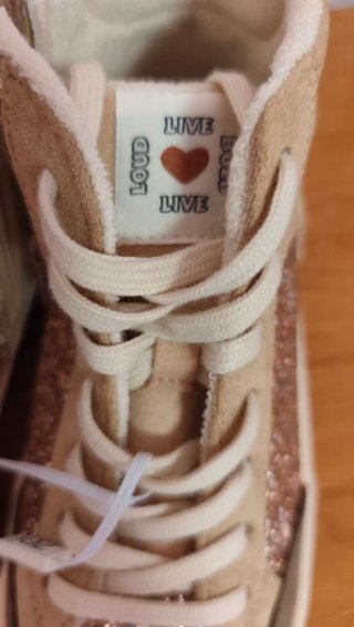 Zapatillas deportivas glitter beige y oro Zara