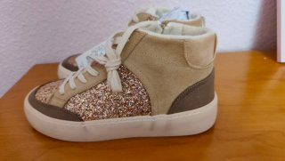 Zapatillas deportivas glitter beige y oro Zara
