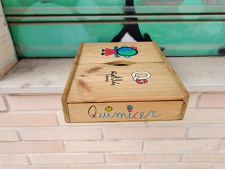 Ripollés armario con grabado