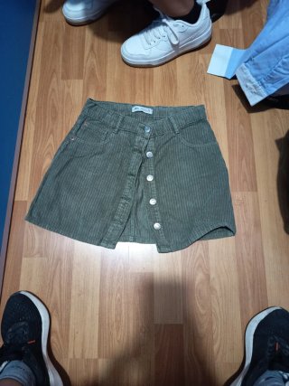 Falda ZARA verde militar Talla XS
