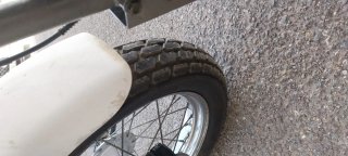 Moto Sumco VE125 Enduro Blanca y Marrón