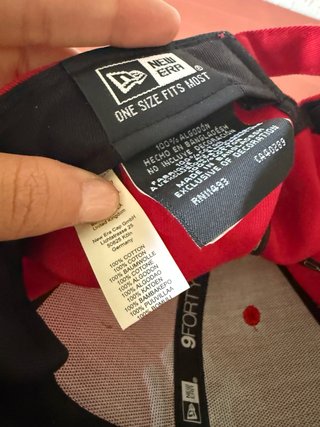 Gorra New Era NY Roja Ajustable 9FORTY